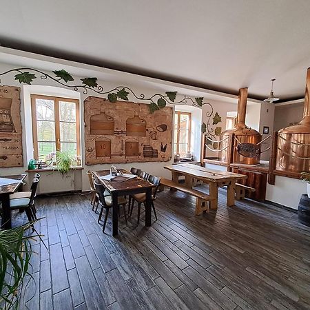 Pivovar A Penzion Grasel Cesky Rudolec Exterior foto