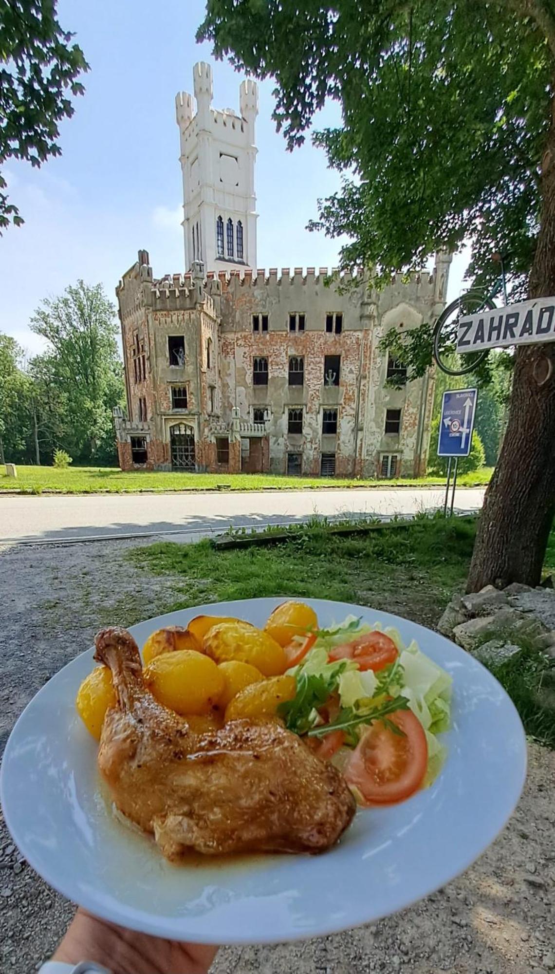 Pivovar A Penzion Grasel Cesky Rudolec Exterior foto